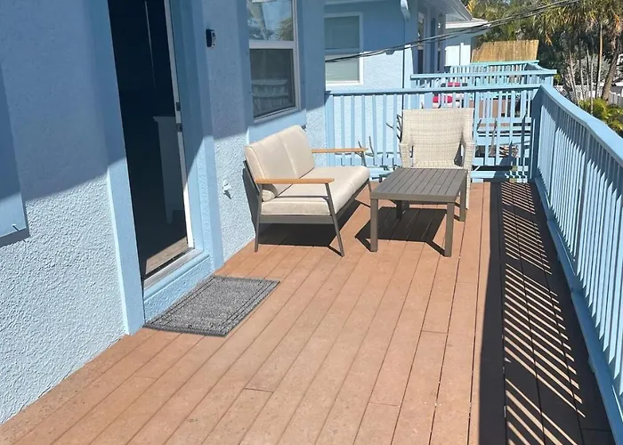 Apartment Tropical Coastal Oasis East Clearwater Beach